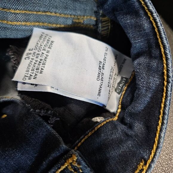 Levi's Blue Jeggings with Distressed Tapered Fit - Picture 7 of 7